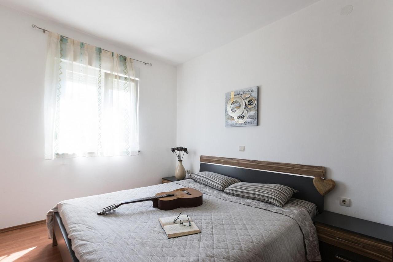 Apartment Carmen Pula Zewnętrze zdjęcie
