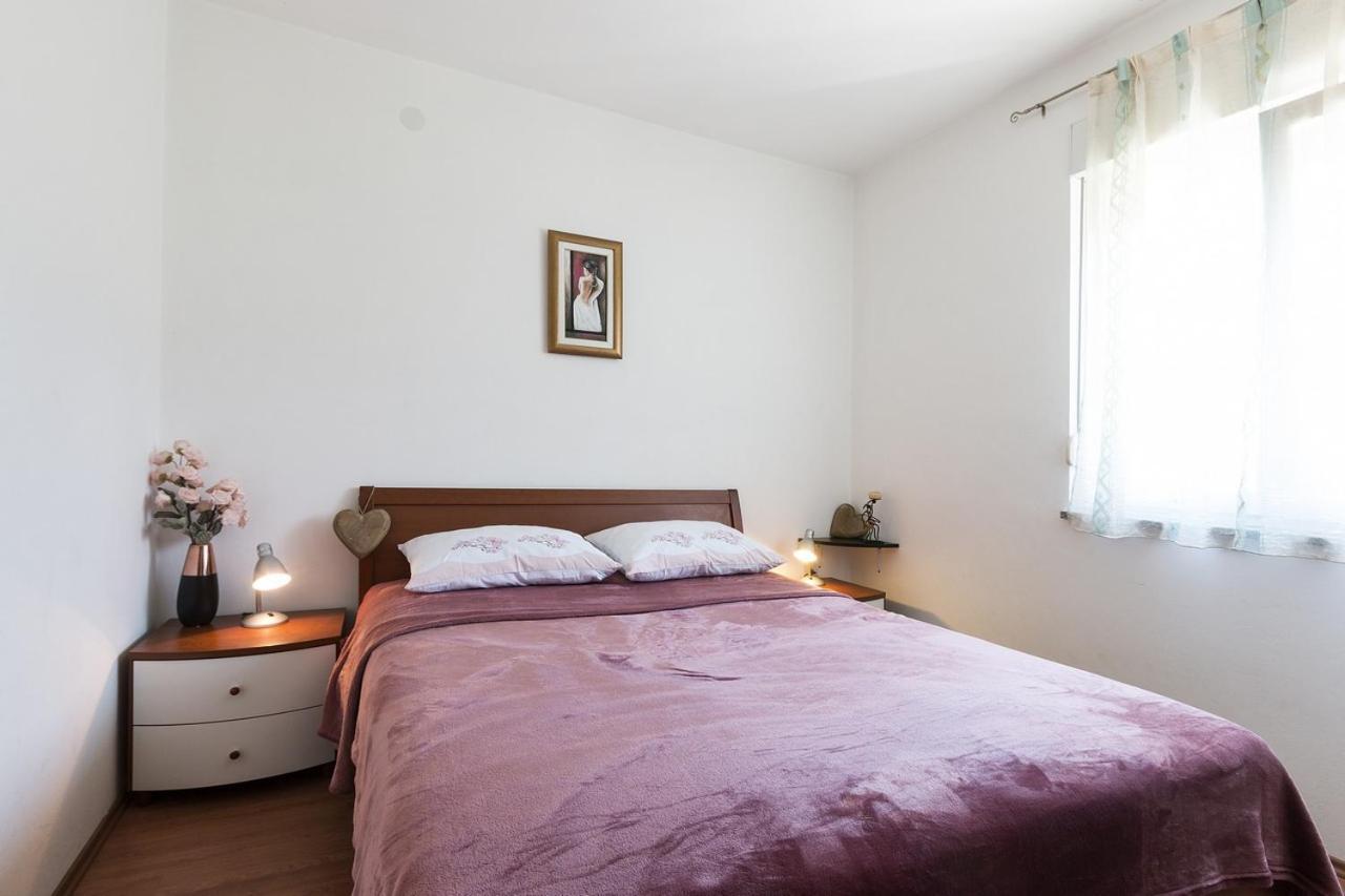 Apartment Carmen Pula Zewnętrze zdjęcie