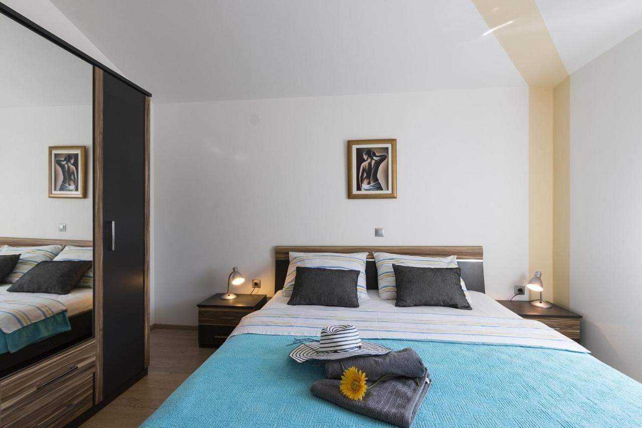 Apartment Carmen Pula Zewnętrze zdjęcie